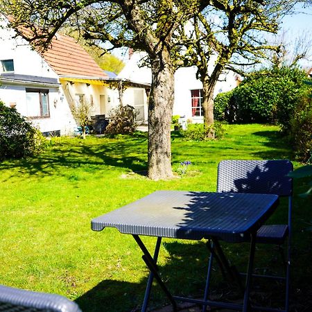 Gemuetliches Haus Mit Grossem Traumhaften Garten BRE Exterior photo